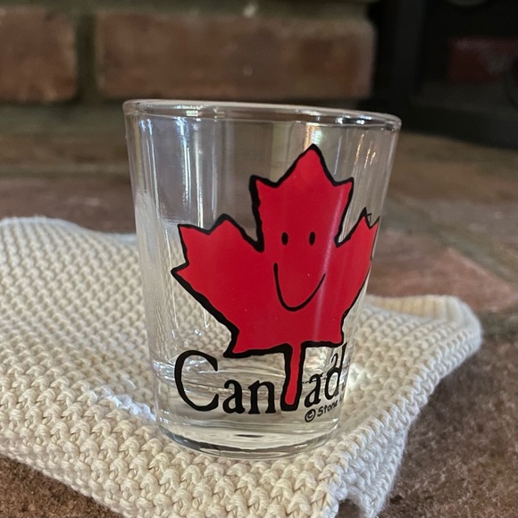 ⭐️FWP - Canada Shot Glass by Stone Age - see free offer details below. - Picture 3 of 5